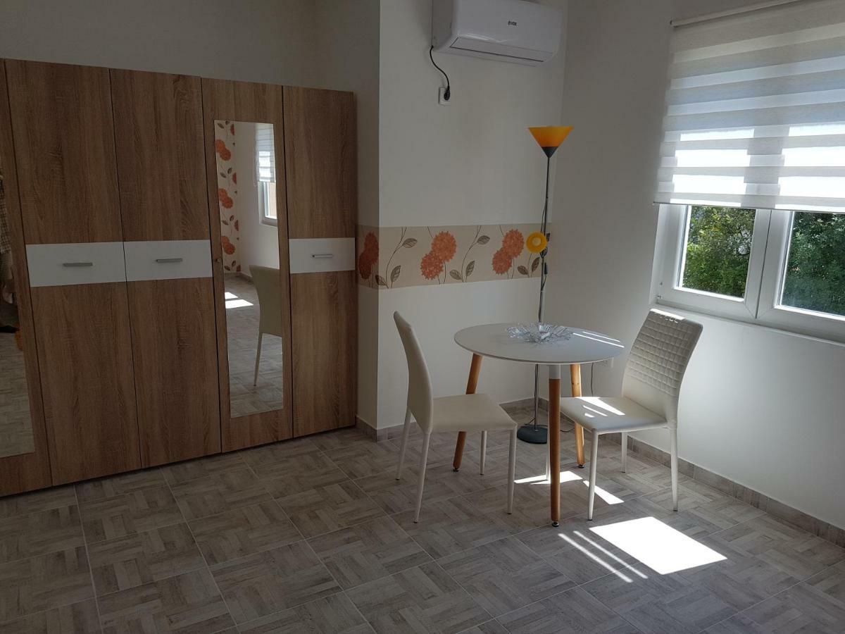 Bestie House Hotell Kotor Eksteriør bilde